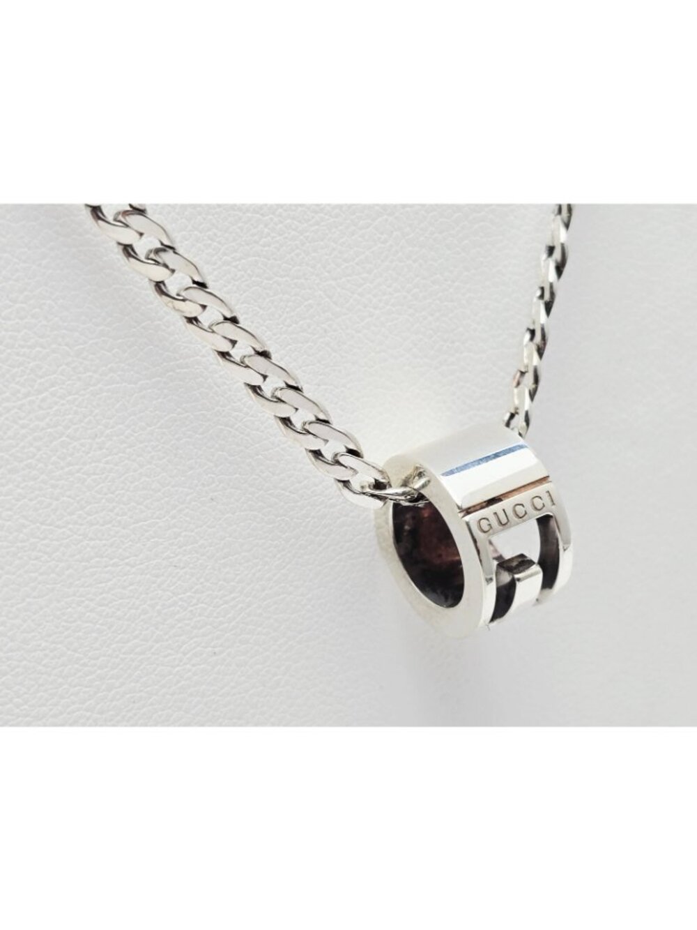 Gucci G Cut Out Round Circle Sterling Silver Charm Pendant Curb Chain Necklace - Picture 9 of 16